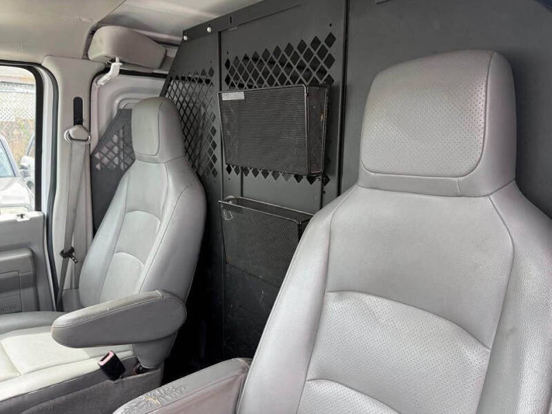 2013 Ford E-Series