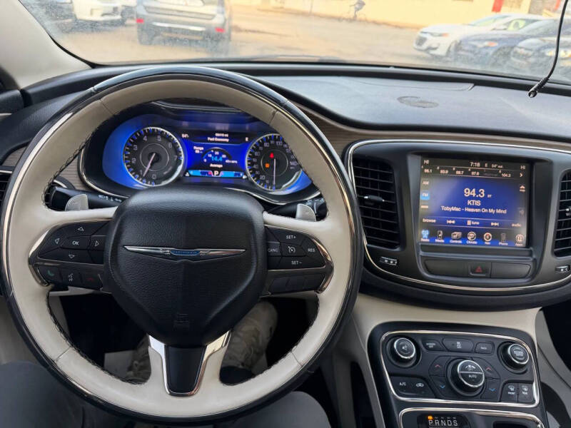 2015 Chrysler 200 C