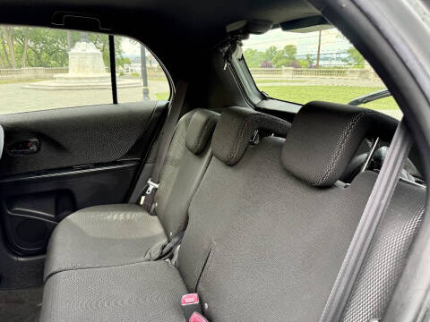 2009 Toyota Yaris S