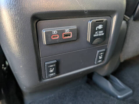 2019 Nissan Pathfinder SL