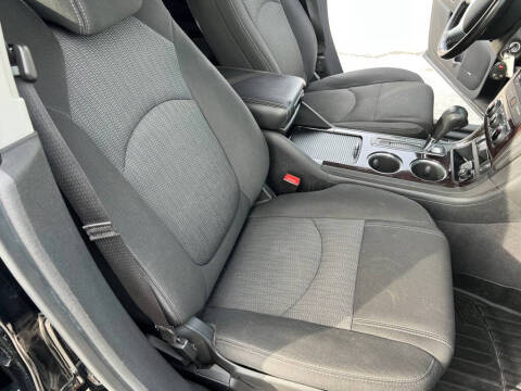 2017 Chevrolet Traverse LT