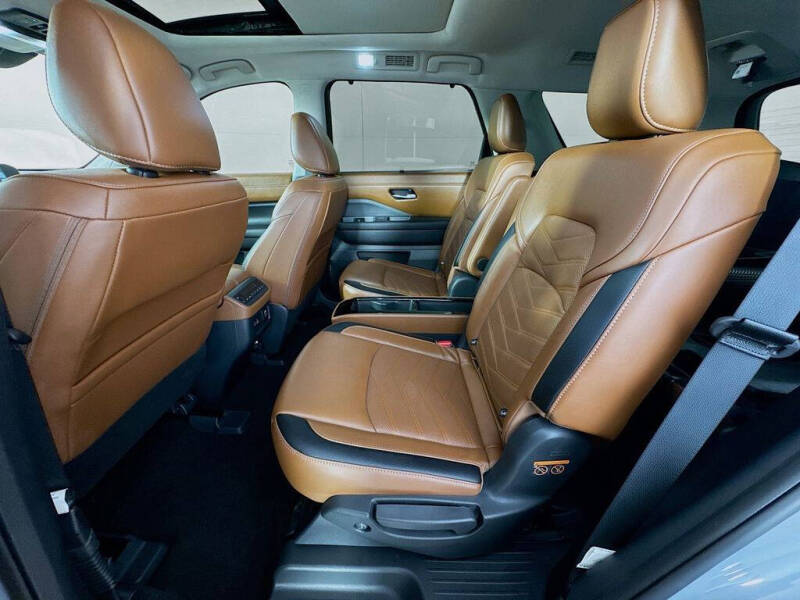 2024 Nissan Pathfinder Platinum