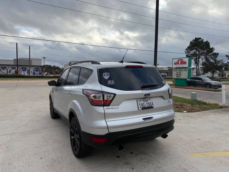 2018 Ford Escape SE