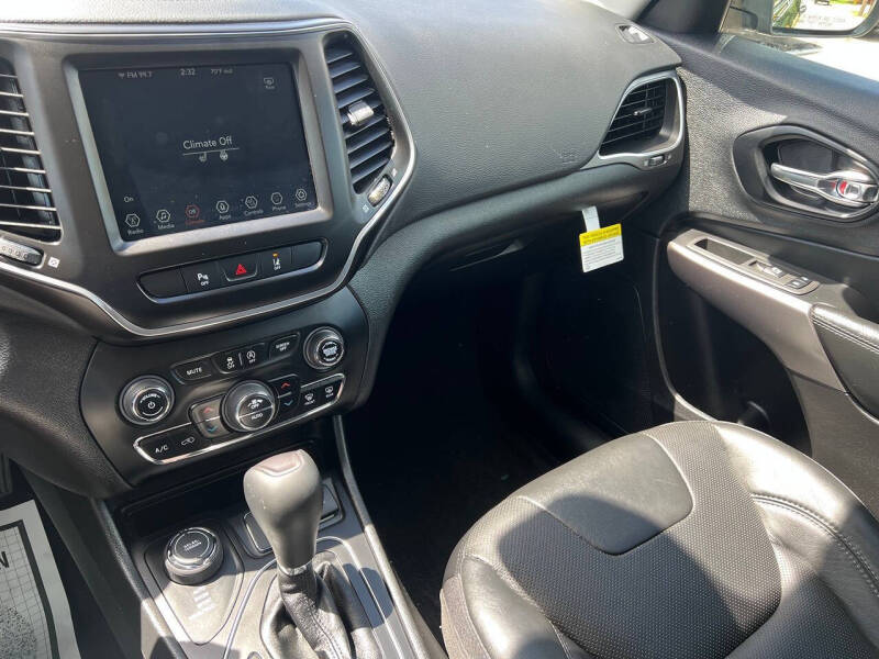 2021 Jeep Cherokee Latitude Lux
