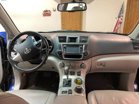 2013 Toyota Highlander SE