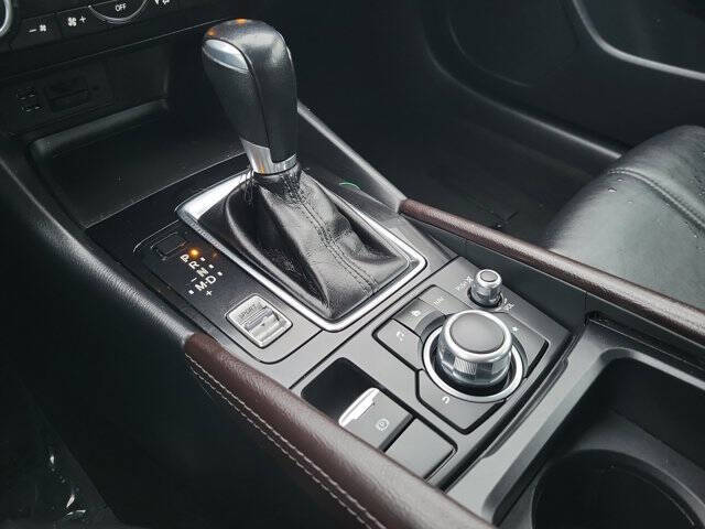 2017 Mazda MAZDA3 Touring