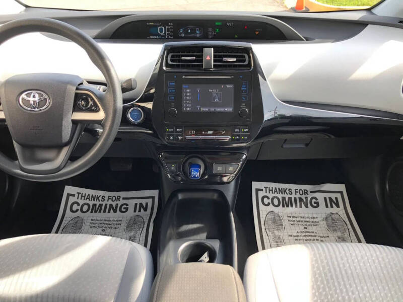 2016 Toyota Prius Two
