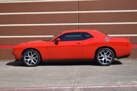 2016 Dodge Challenger SXT Plus