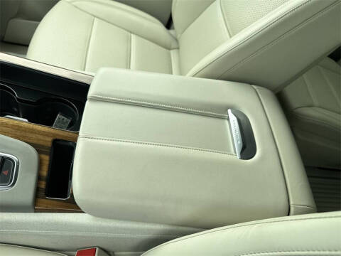 2024 Cadillac Escalade Premium Luxury Platinum