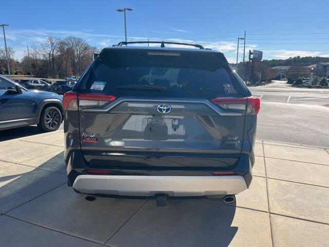 2020 Toyota RAV4 Hybrid XSE