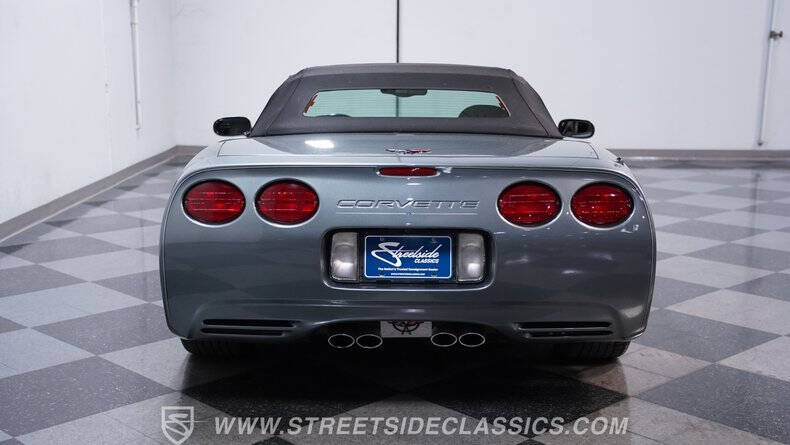 2004 Chevrolet Corvette