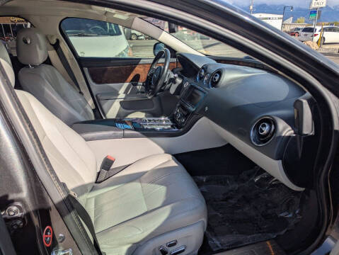 2012 Jaguar XJ