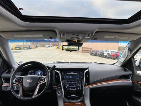 2017 Cadillac Escalade ESV Premium Luxury