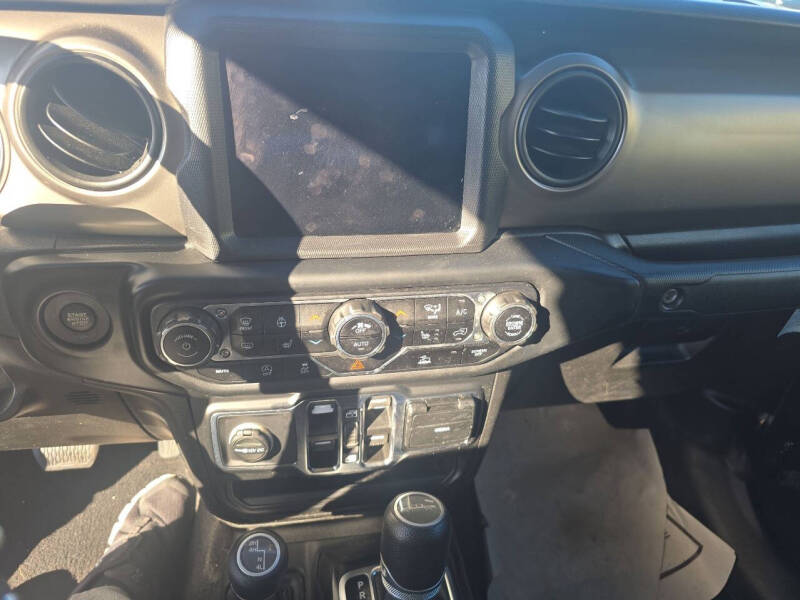 2021 Jeep Gladiator Willys