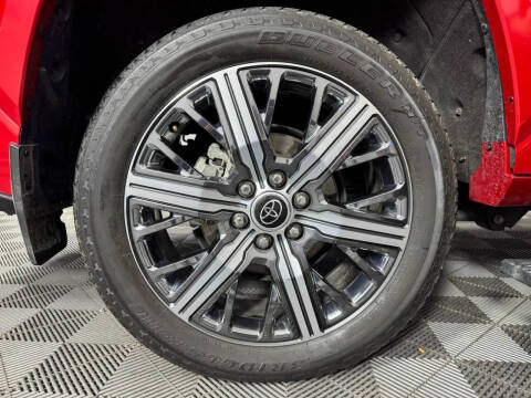 2023 Toyota Sequoia Capstone