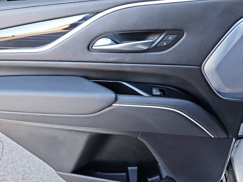 2023 Cadillac Escalade Sport