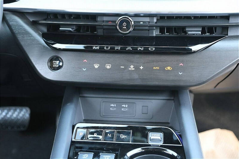 2025 Nissan Murano SL