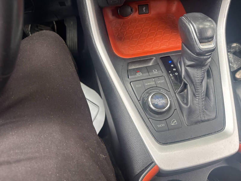 2020 Toyota RAV4 Adventure