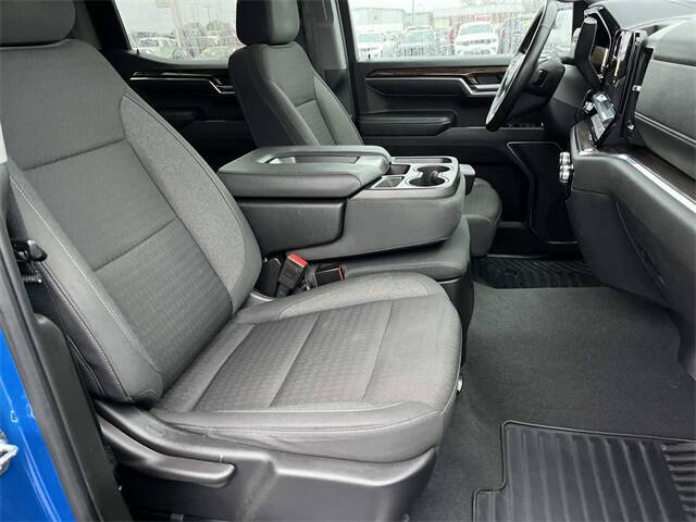 2023 GMC Sierra 1500 Elevation Standard