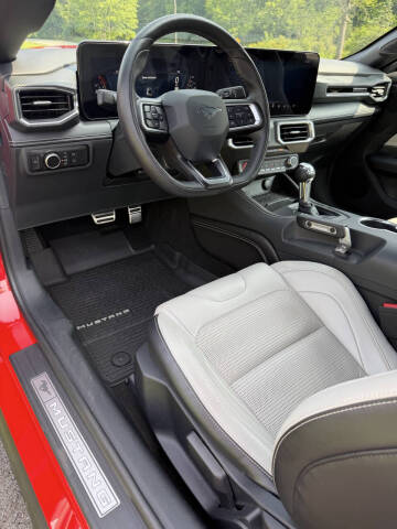 2024 Ford Mustang EcoBoost Premium
