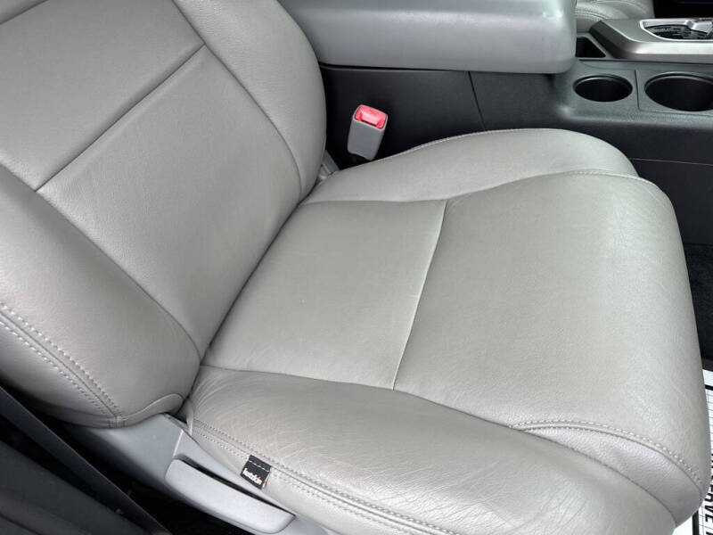 2016 Toyota Sequoia SR5