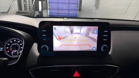 2023 Hyundai Santa Fe SE