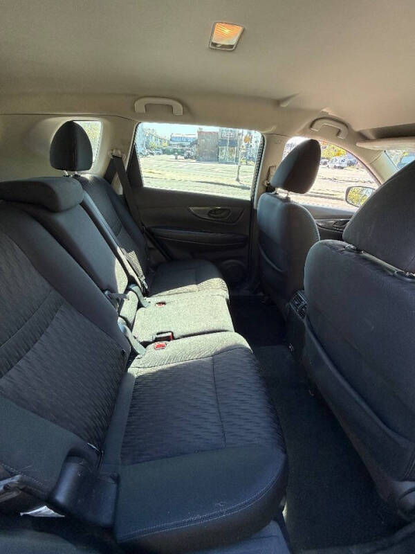 2020 Nissan Rogue S