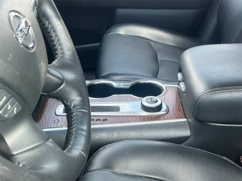 2020 Nissan Pathfinder Platinum