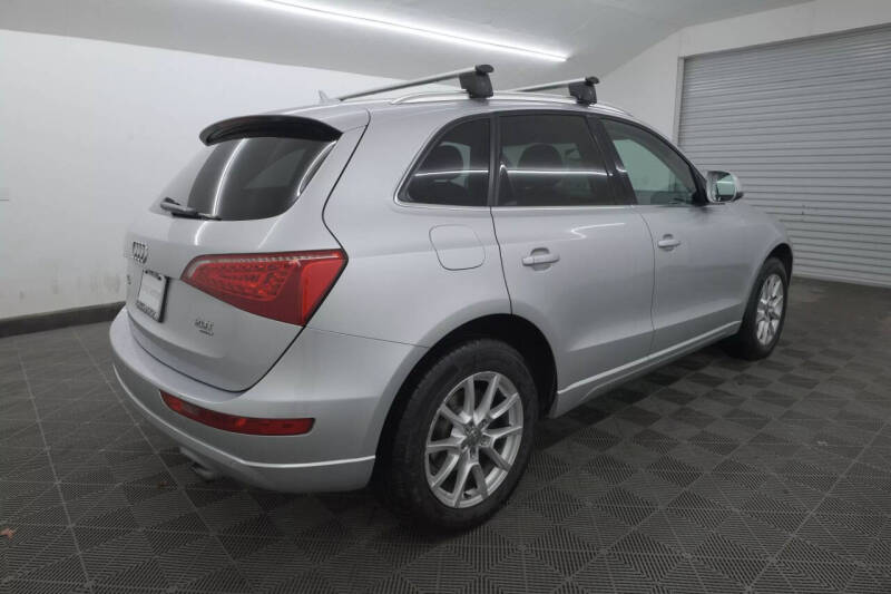 2012 Audi Q5 2.0T quattro Premium Plus