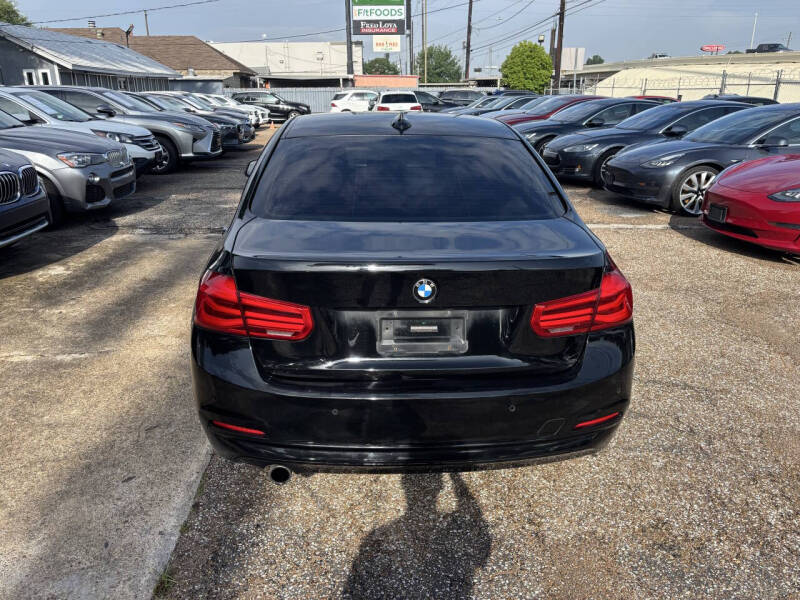 2017 BMW 3 Series 320i