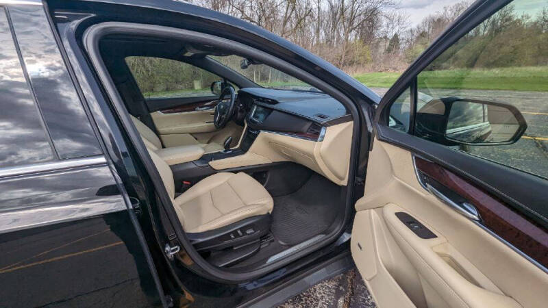 2018 Cadillac XT5 Premium Luxury