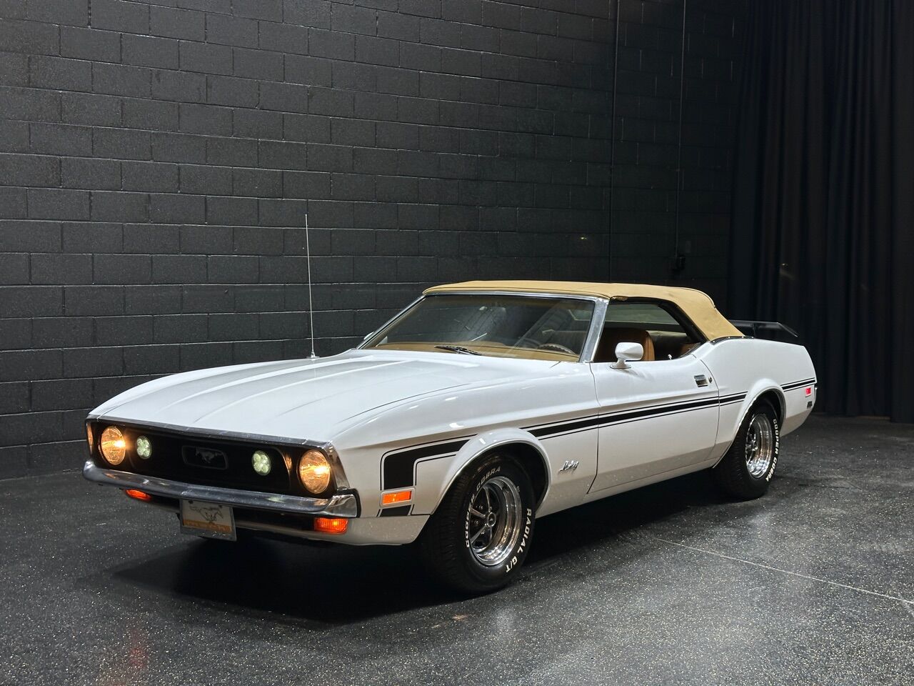 1971 Ford Mustang 24