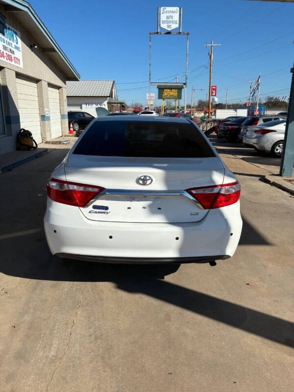 2016 Toyota Camry LE