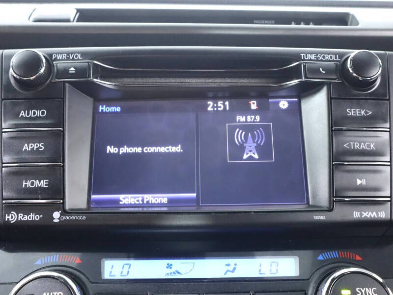 2017 Toyota RAV4 SE