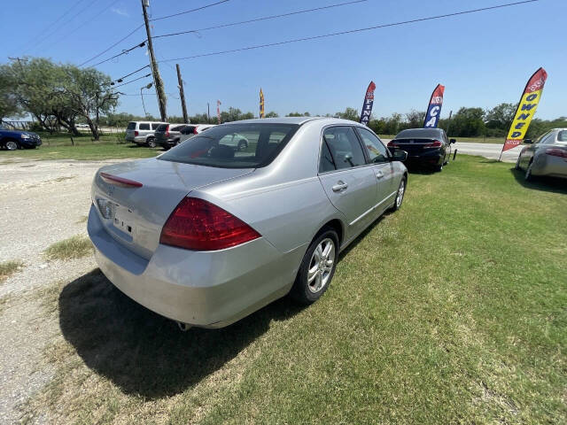 2007 Honda Accord for sale at LEE'S MOTOR CO LLC in San Antonio, TX