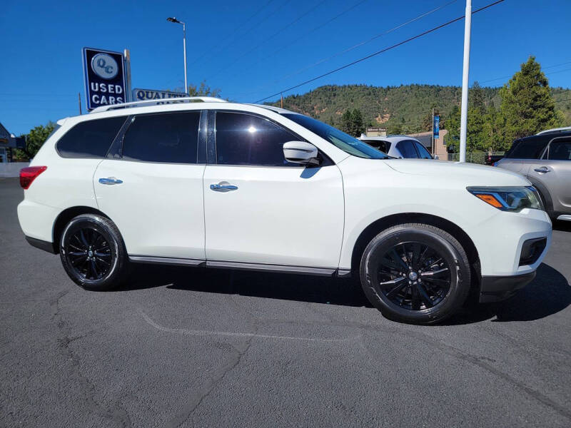 2017 Nissan Pathfinder SV