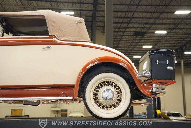 1932 Chrysler Cirrus