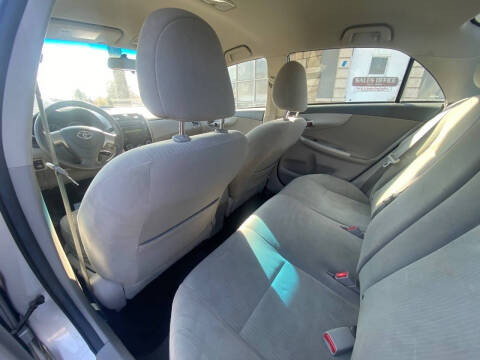 2010 Toyota Corolla LE