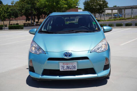 2013 Toyota Prius c Two