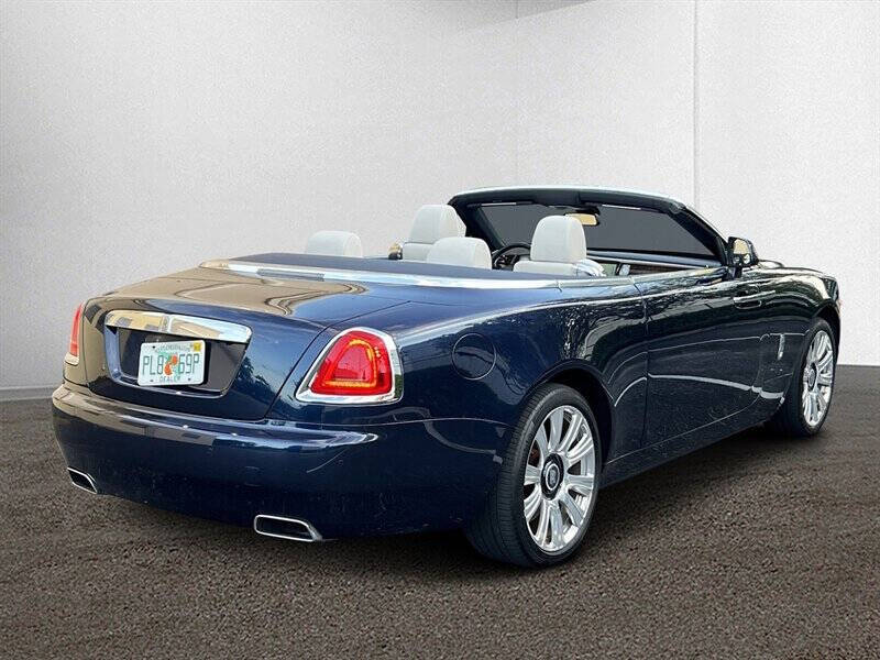 2016 Rolls-Royce Dawn Base photo 4