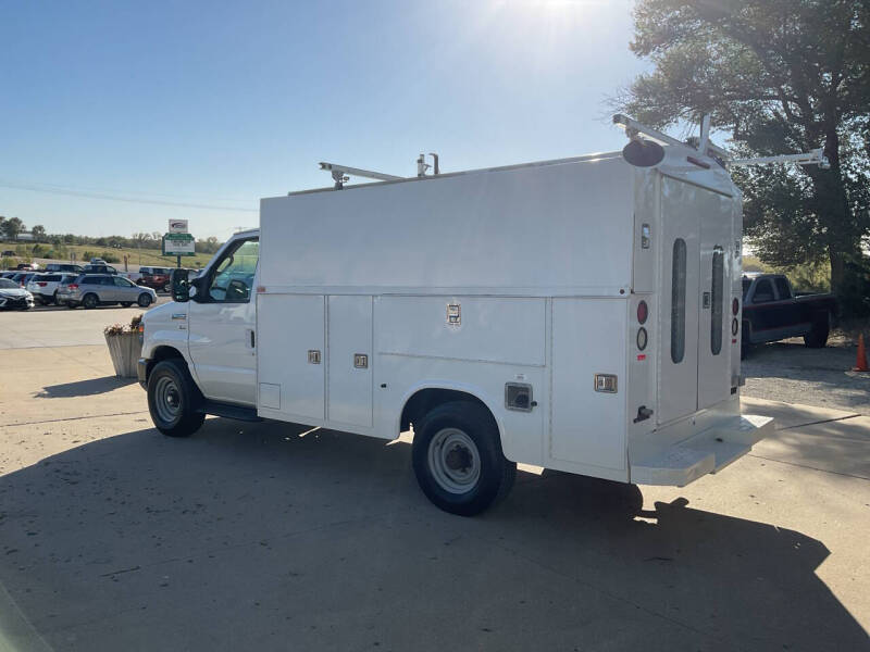 2013 Ford E-Series E-350 SD