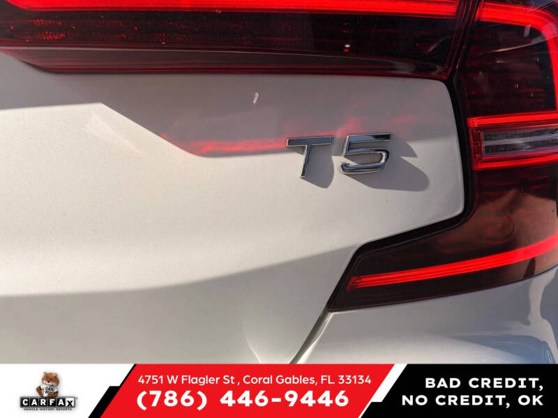 2020 Volvo S60 T5 Momentum