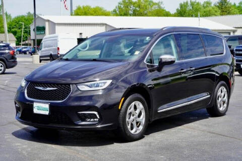 2021 Chrysler Pacifica for sale at Preferred Auto in Fort Wayne IN