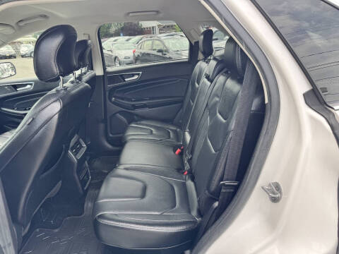 2016 Ford Edge Titanium