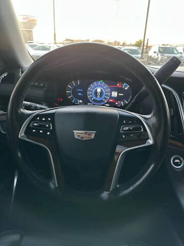 2018 Cadillac Escalade Luxury