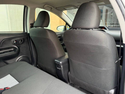2018 Toyota Prius c Two