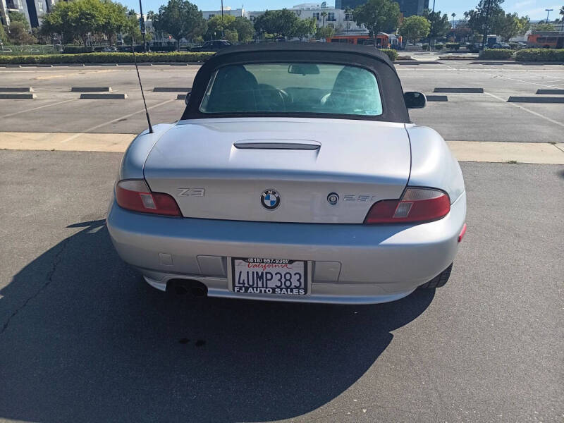 2002 BMW Z3 2.5i