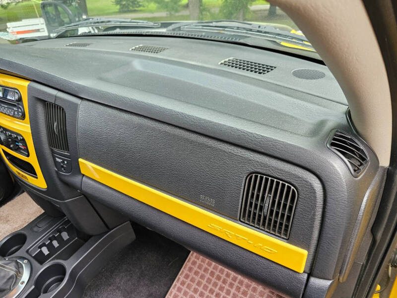 2005 Dodge Ram 1500 SRT-10