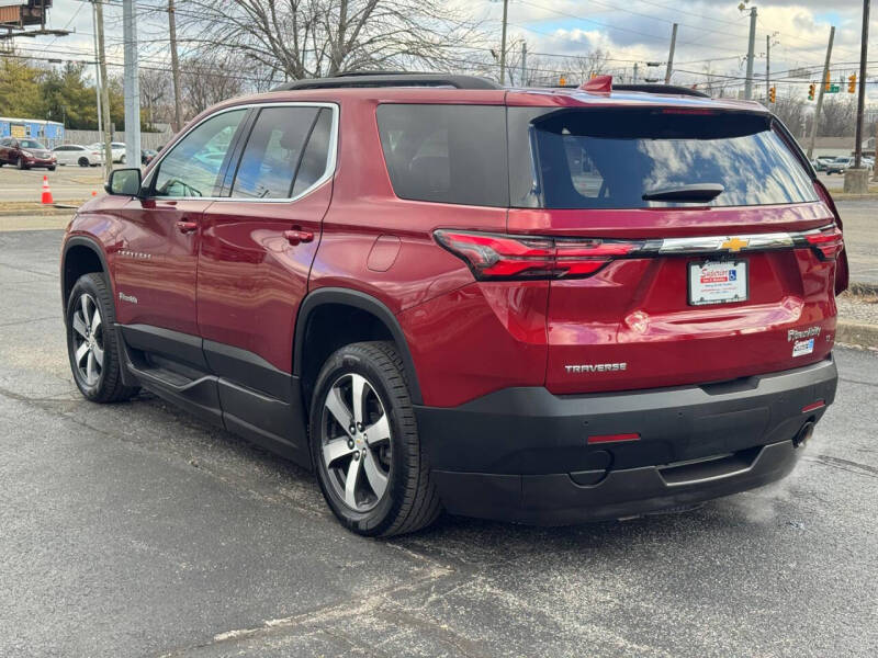 2022 Chevrolet Traverse LT Leather