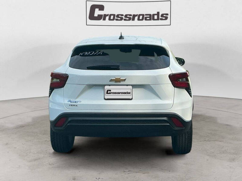 2025 Chevrolet Trax LS